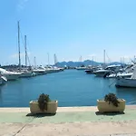 Mit Garten- Grill Und Terrasse By Interhome