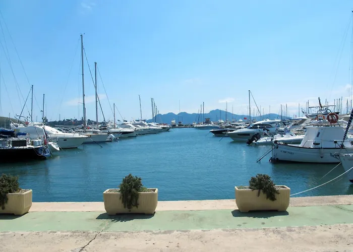 Mit Garten- Grill Und Terrasse By Interhome